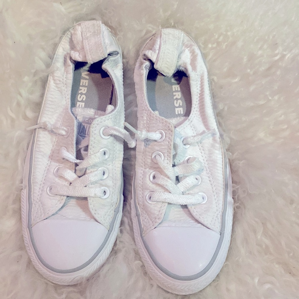 Converse Women’s sneakers size 7, white